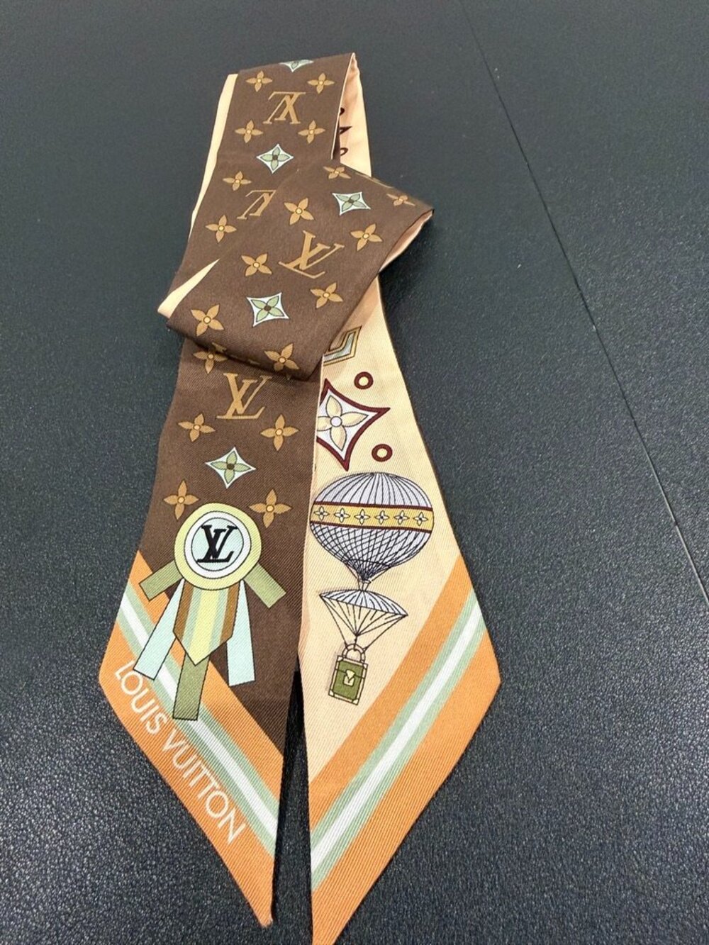 Louis Vuitton From The Cloud BB Bandeau Silk Scarf (JB1518)
